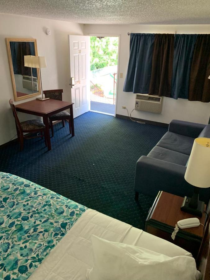 Smokey Point Motor Inn Arlington Ngoại thất bức ảnh